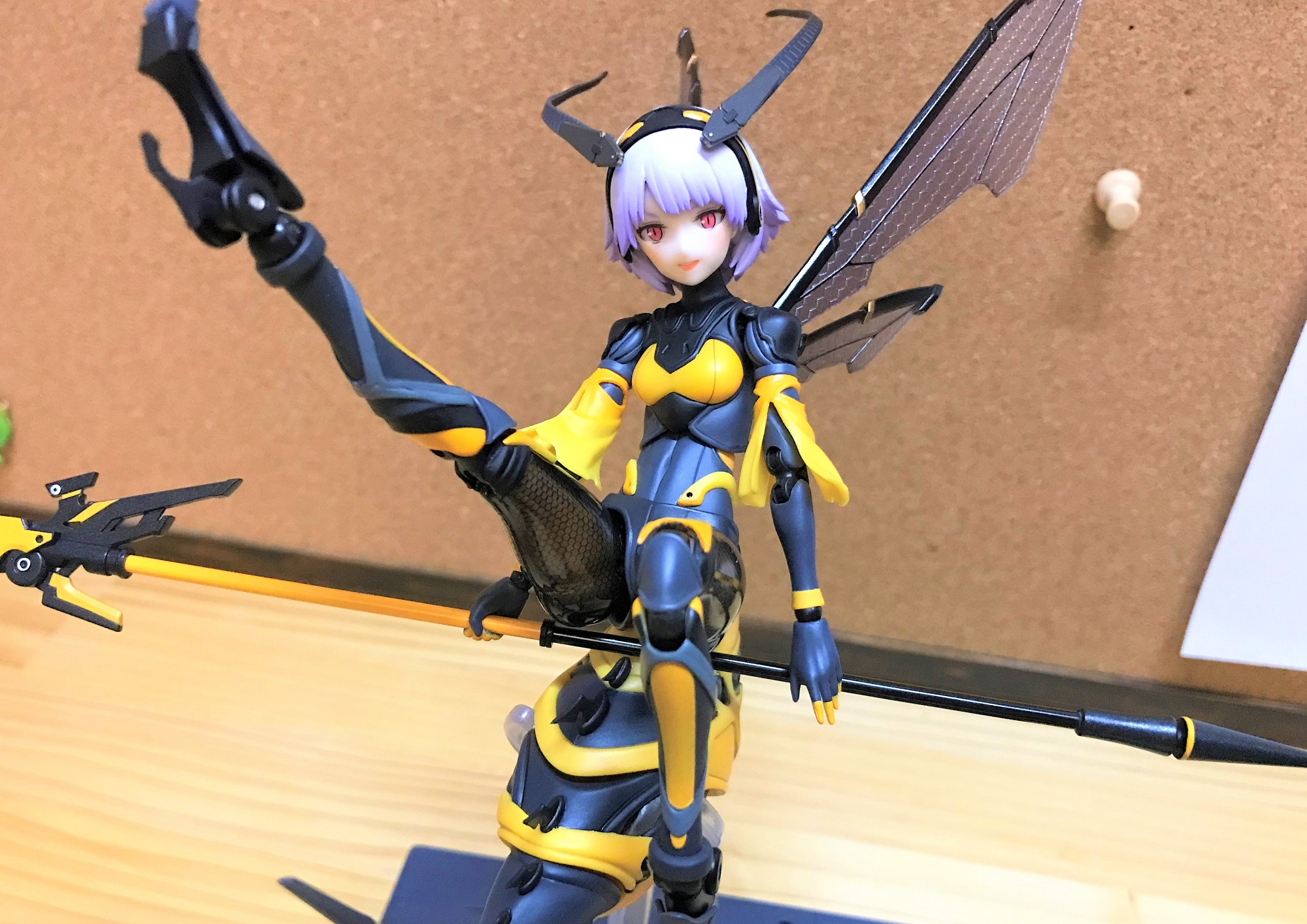 特価商品 WASPGIRL BEE-03W ブンちゃん フィギュア ワスプガール 蝸之